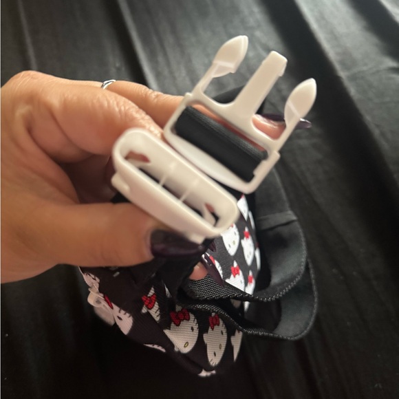 Adidas Kids Hello Kitty Fanny Pack - Black and Red - Picture 3 of 5